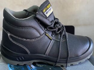 SAFETY BOOTS